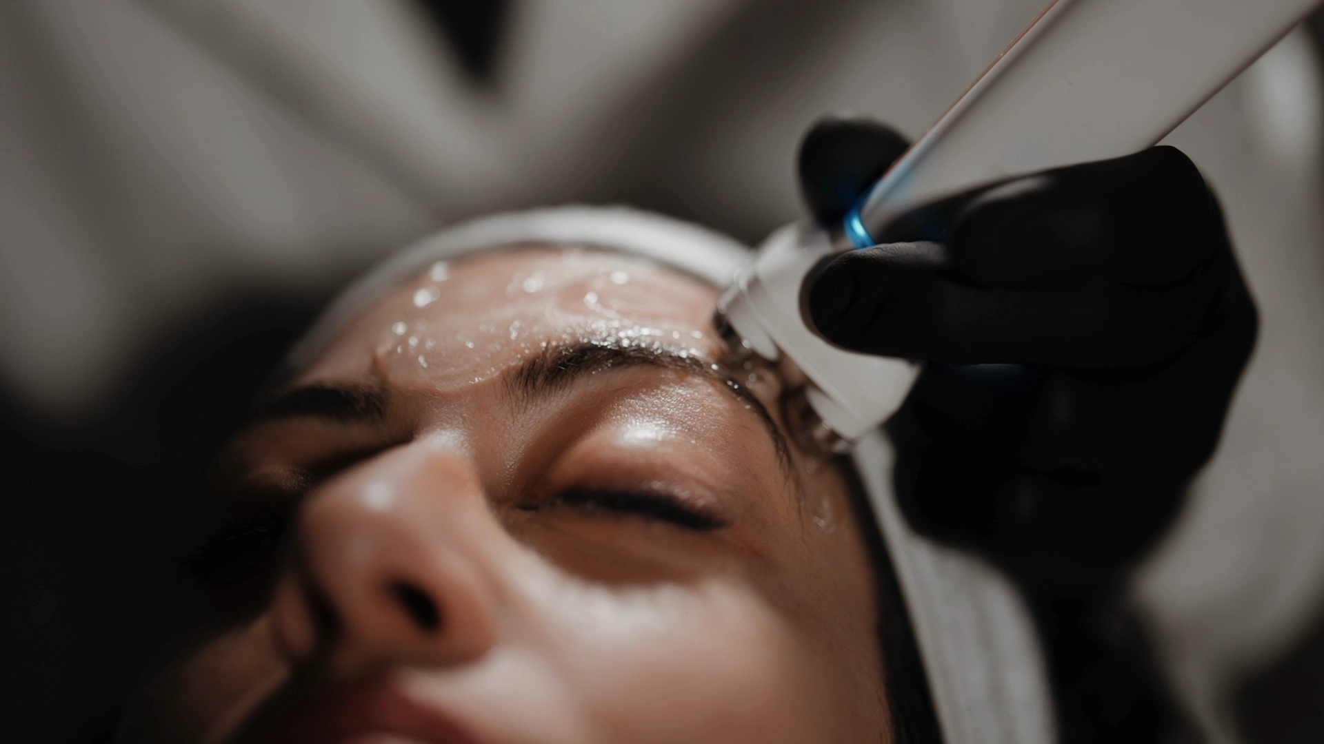 Jovena FaceStim tretman lica za tonus kože i konture